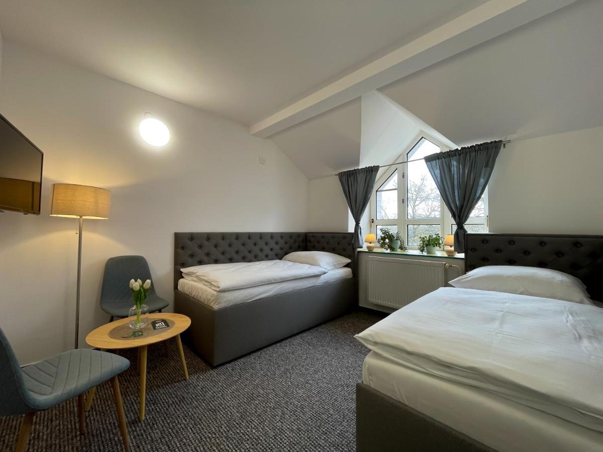 Hotel Colchi Uničov Exteriör bild
